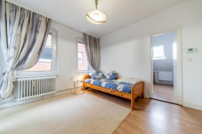 ID 6956 - Private Apartment